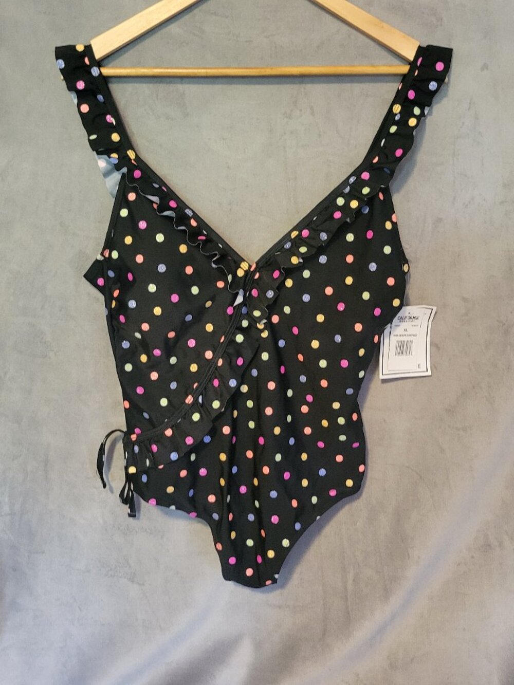 California Sunshine Women's XL One-Piece Swimsuit Polka Dot Ruffle Black Multi